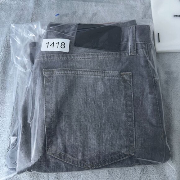 Eddie Bauer Straight Leg Jeans Specially Dyed Mid Rise Women's Gray Size 30X30 - Picture 12 of 12